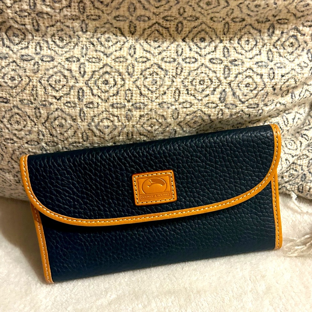 Dooley and Bourke wallet